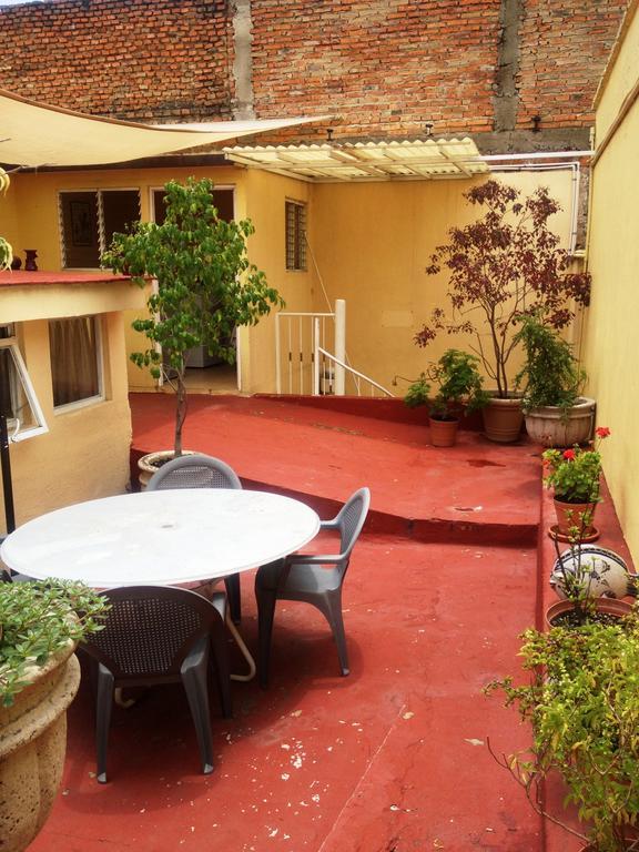 Residencia Los Angeles Panzió Guadalajara Kültér fotó