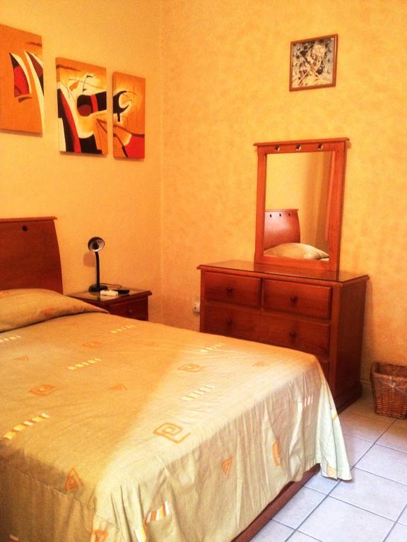 Residencia Los Angeles Panzió Guadalajara Kültér fotó
